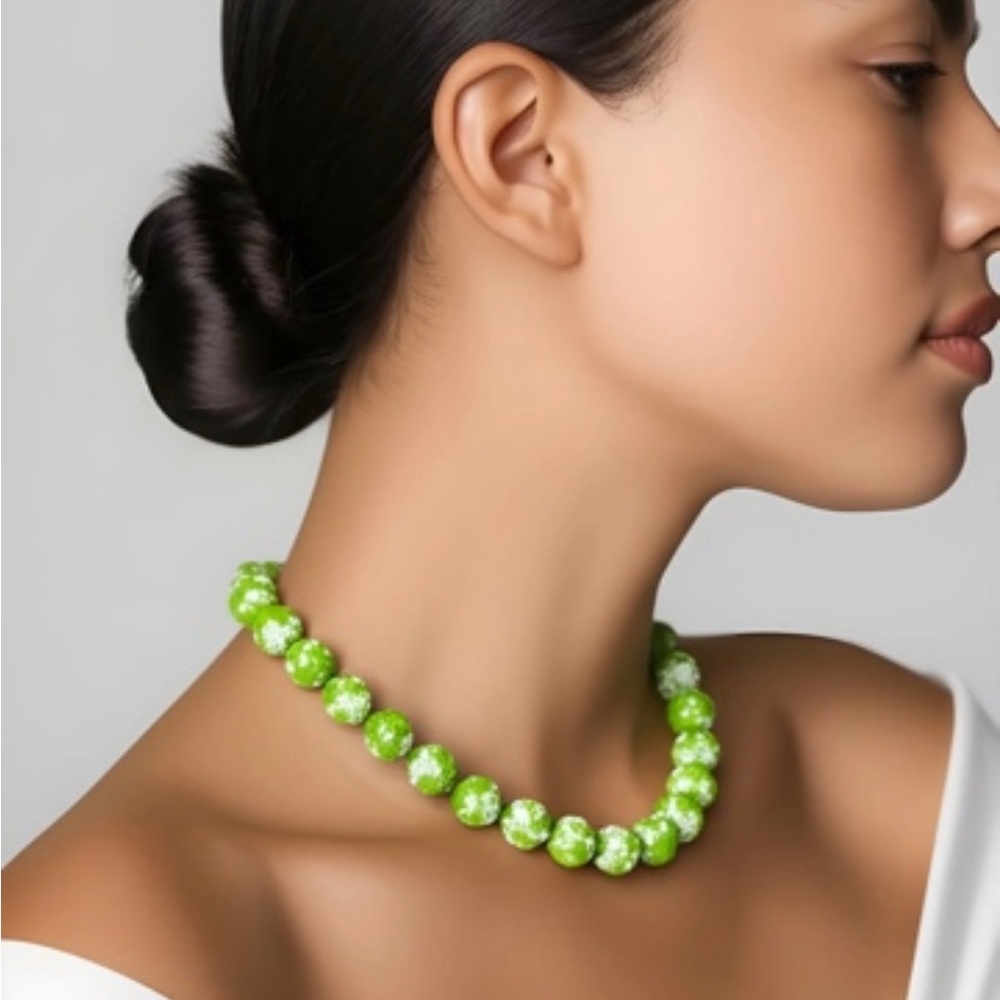 Eliou Green and White Beaded Necklace with Gold Clasp New. 17” plus 1” ext.